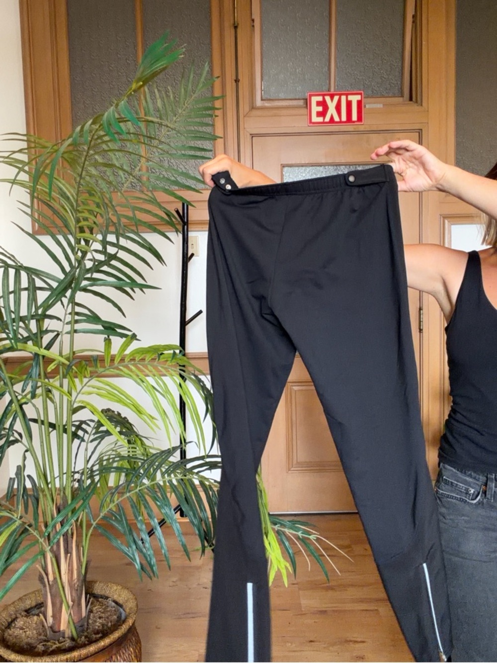 Title Nine women’s athletic pants - Picture 2 of 3
